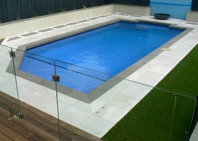 POOL COPING BLUESTONE DROP FACE WITH WHITE GRANITE POOL PAVERS