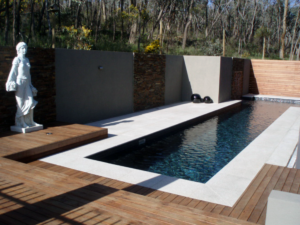 Shelly White Limestone Coping